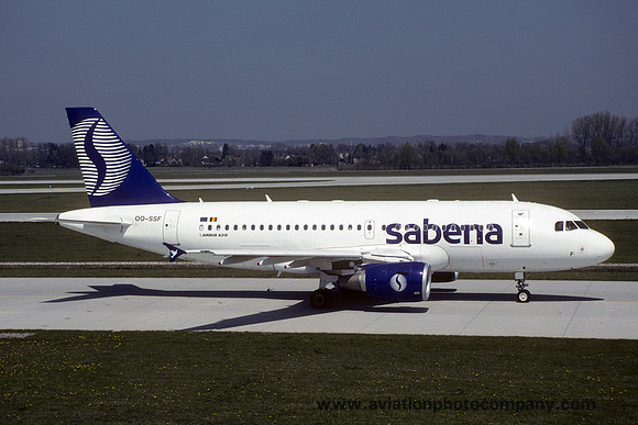 Sabena Airbus A319-100 OO-SSF at Munich (2000)