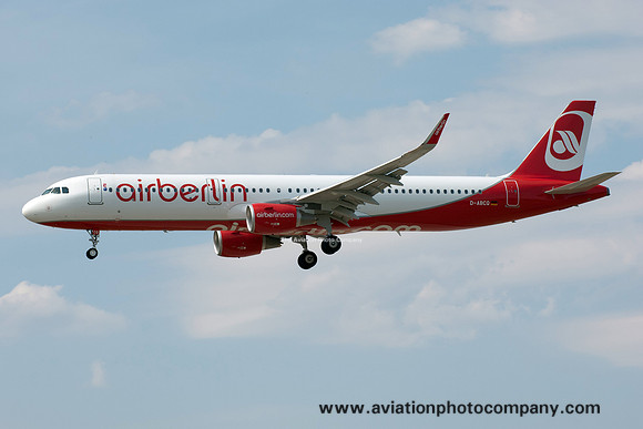 Air Berlin Airbus A321-200 D-ABCQ at Frankfurt (2015)