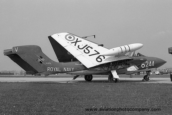 Royal Navy 893 Squadron De Havilland Sea Vixen FAW2 XJ576/V244 (1967)