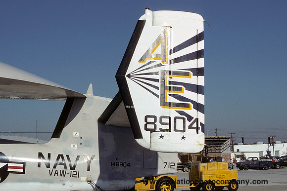 US Navy VAW-121 unit badge (1975)