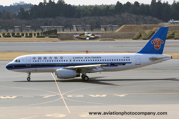 China Southern Airbus A320-200 B-9951 at Tokyo Narita (2015)