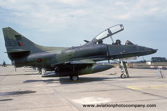 RNZAF 75 Squadron Douglas TA-4K NZ6251 (1991)