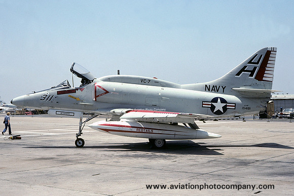 US Navy VC-7 Douglas A-4F Skyhawk 154181/UH-311