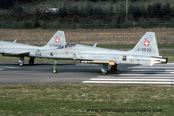 Swiss Air Force 13 St Northrop F-5E Tiger J-3032 (1988)