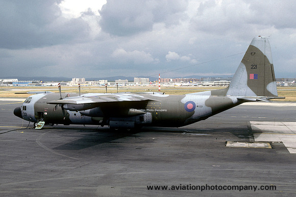RAF Lyneham Transport Wing Lockheed C-130K Hercules C.1P XV221 at Rhein Main (1993)