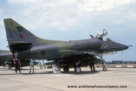 RNZAF 2 Squadron Douglas A-4K NZ6205 (1991)