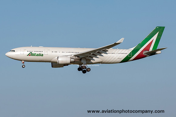 Alitalia Airbus A330-200 EI-EJJ at Rome Fiumicinio (2016)