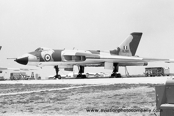 RAF Avro Vulcan B.2 XL360 at RAF Luqa (1970)