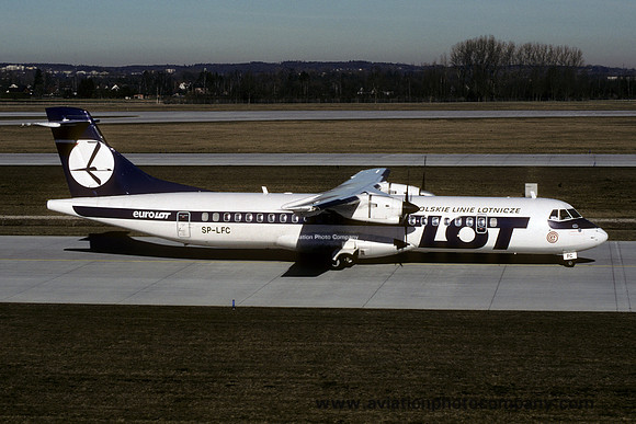 LOT/Eurolot ATR-72-200 SP-LFC (2000)