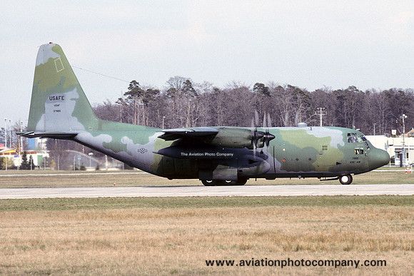 USAF 435 AW Lockheed C-130E Hercules 63-7885 (1992)