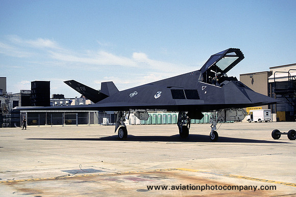 USAF 37 FW Lockheed F-117A NIghthawk 84-0809/TR (1992)