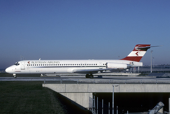 Austrian Airlines McDonnell Douglas MD-87 OE-LML at Munich (2000)