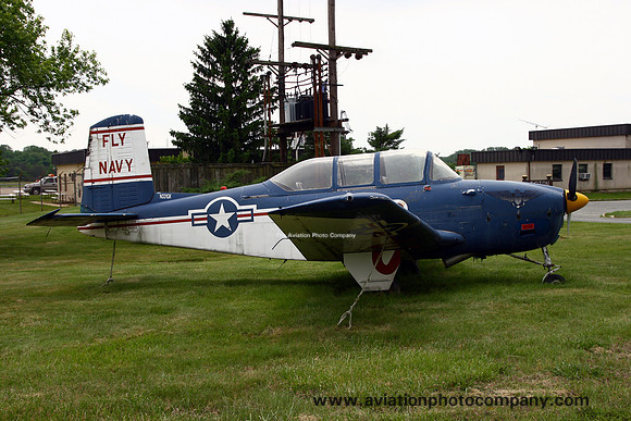 US Navy Beech T-34B Mentor 144043 displayed at Fort Meade (2001)
