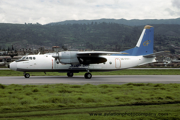 Star Up Antonov An-24RV OB-1717 (2000)