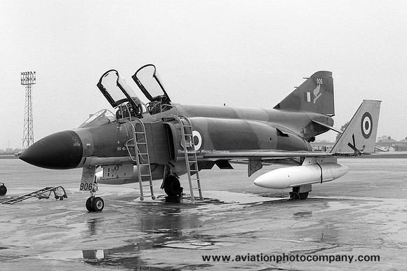 RAF 6 Squadron McDonnell F-4M Phantom FGR.2 XV906 (1969)
