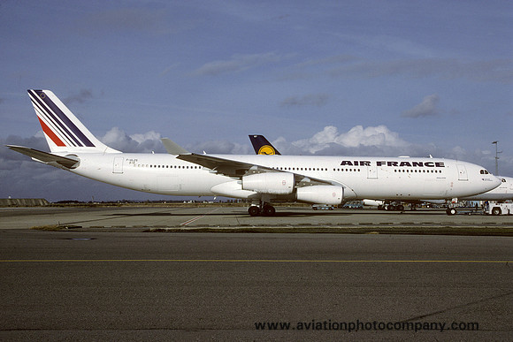 Air France Airbus A340-300 F-GLZS (1999)