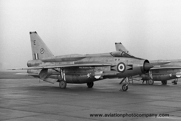RAF 11 Squadron English Electric Lightning F.6 XS929/E (1968)