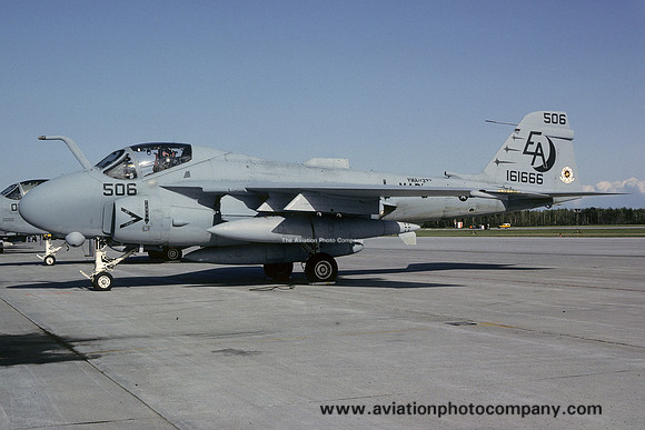 US Marines VMA(AW)-332 Grumman A-6E Intruder 161666/EA-506 (1992)