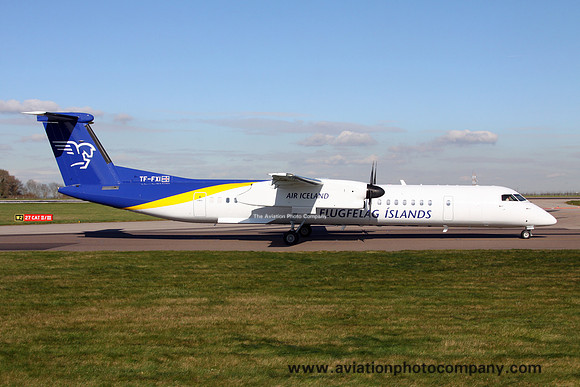 Air Iceland DHC-8-400 TF-FXI at East Midlands (2016)