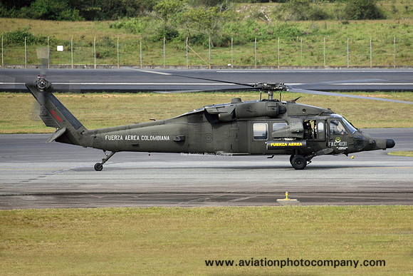 Colombian Air Force ESCOM 511 Sikorsky AH-60L Blackhawk FAC4131 (2015)