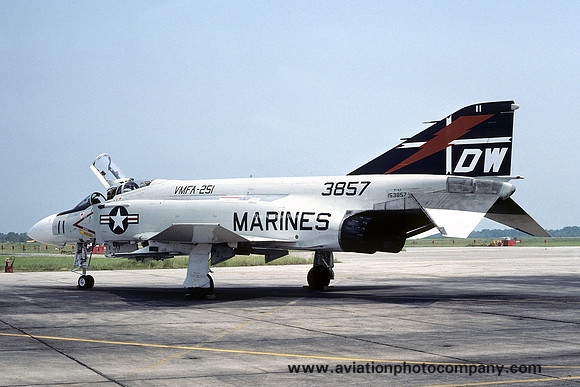 USMC VMFA-251 McDonnell F-4J Phantom 153857/DW-11 at NAS Atlanta (1976)