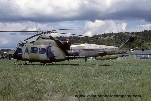 Norwegian Air Force 339 Skv Bell 412 147 (1989)