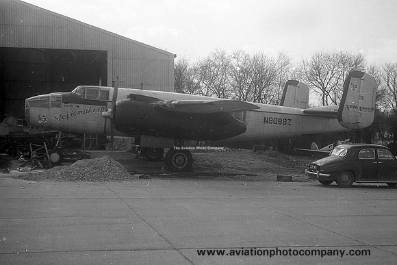 TV Aero Associates North American B-25 N9089Z "Moviemaker II"