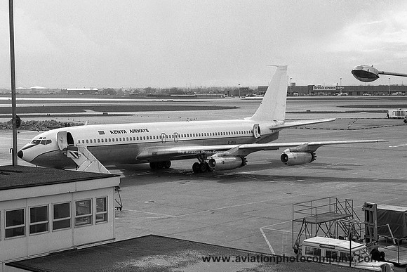 Kenya Airways Boeing 707-300 G-AYBJ at London Heathrow (1977)
