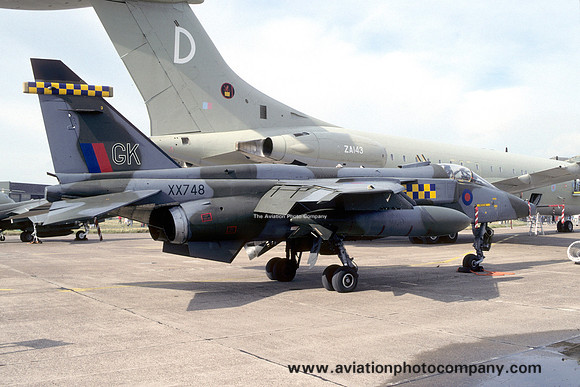 RAF 54 Squadron Sepecat Jaguar GR.1 XX748/GK (1993)
