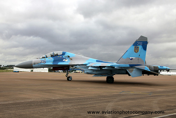Ukranian Air Force 831 VABR Sukhoi Su-27UB 75 blue at RIAT Fairford (2011)