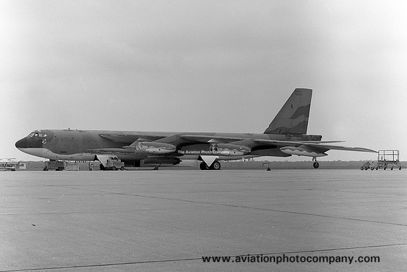 USAF 2 BW Boeing B-52G Stratofortress 58-0211 (1975)