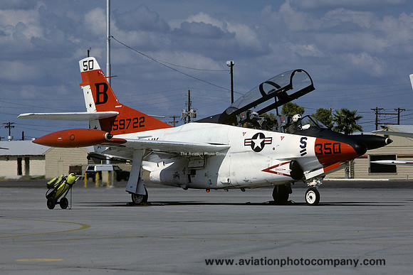 US Navy VT-23 North American T-2C Buckeye 159722/B-350 (1984)