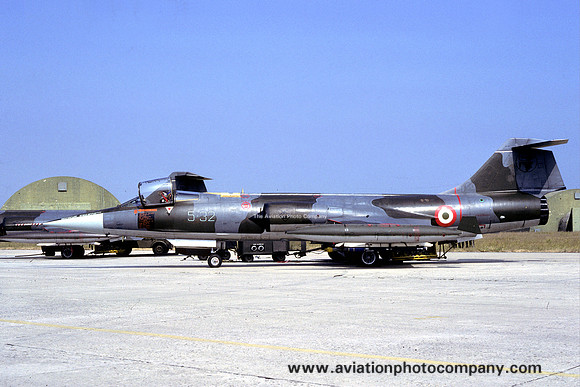 Italian Air Force FIAT/Lockheed F-104S Starfigther MM6740/5-32 (1988)