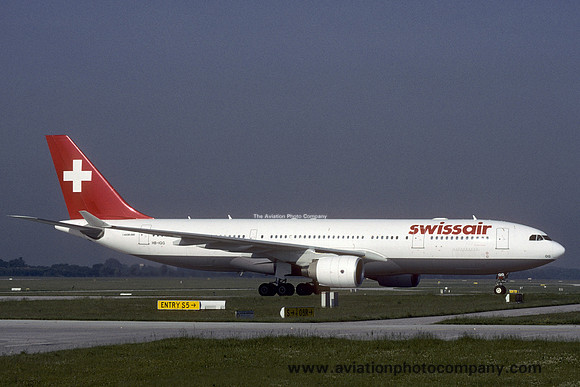 Swissair Airbus A330-200 HB-IQG (2000)