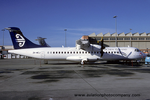 Air New Zealand/Mount Cook Airlines ATR-72-200 ZK-MCJ (1999)