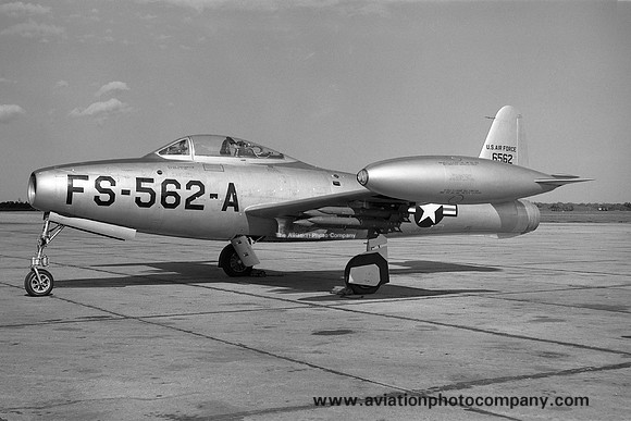 USAF Republic F-84B Thunderjet 46-0562 (1949)