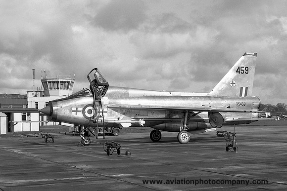 RAF 226 OCU 145 Squadron English Electric Lightning T.5 XS459 at RAF Coltishall (1968)