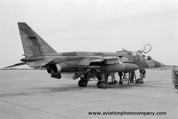 RAF 20 Squadron Sepecat Jaguar T.2 XX833 (1979)