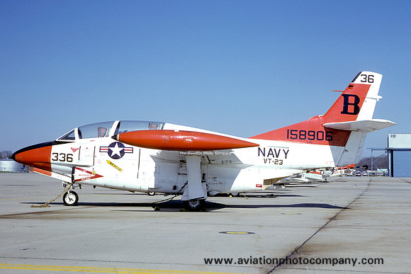 US Navy VT-23 North American T-2C 158906/B336 (1979)