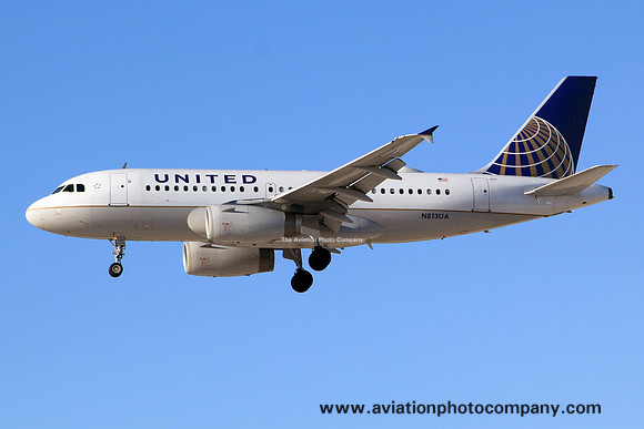 United Airlines Airbus A319-100 N813UA at Los Angeles IAP (2014)