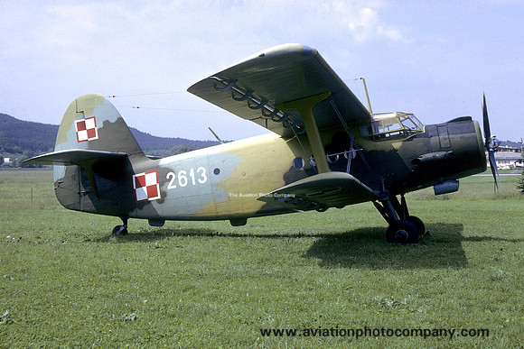 Polish Air Force Antonov An-2 2613 (1988)