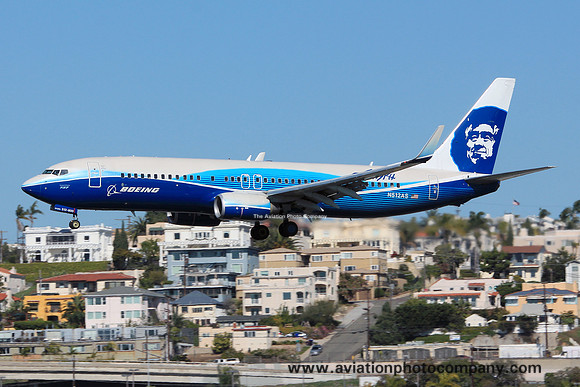 Alaska Airlines Boeing 737-800 N521AS at San Diego IAP (2013)