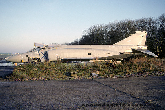 RAF McDonnell F-4M Phantom FGR.2 XT906 dumped at RAF Wattisham (1992)