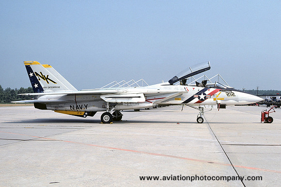 US Navy VF-2 Grumman F-14A Tomcat 159460/NK-212 at NAS Atlanta (1977)