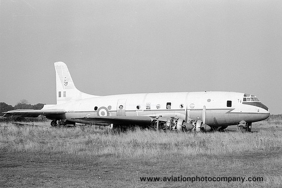 RAF Handley Page Hastings C.2 WD499 dumped at RAF Honington (1979)