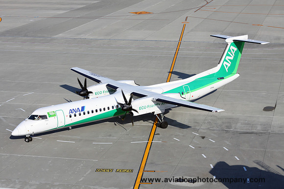ANA DHC-8-400 JA858A (2016)