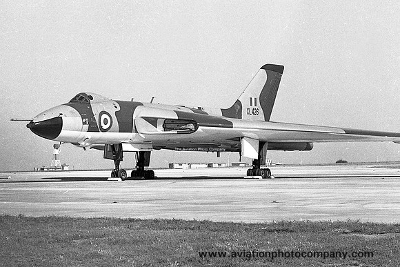 RAF Avro Vulcan B.2 XL426 at RAF Luqa (1970)