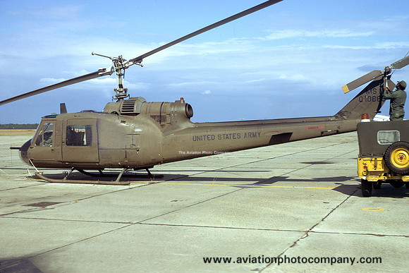 US Army Mississippi ArNG Bell UH-1B 61-0686 (1974)