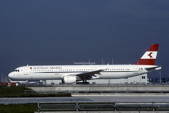 Austrian Airlines Airbus A321-200 OE-LBD (2000)