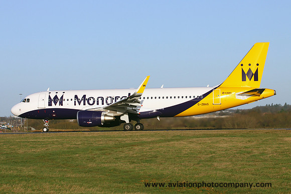 Monarch Airbus A320-200 G-ZBAS at Luton (2015)